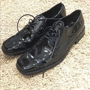 Men’s tuxedo shoes